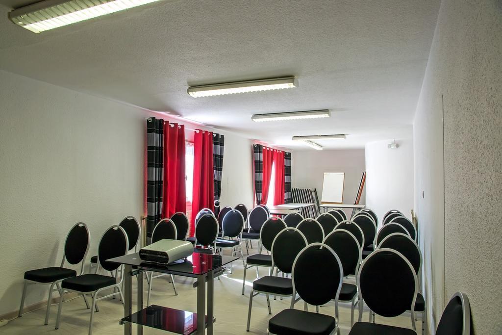 Hotel The Originals City, La Siesta, Annonay Est